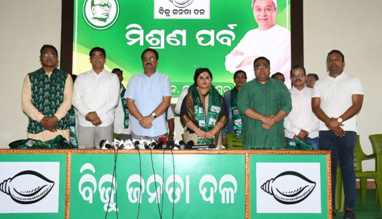 Irani Rai, candidate of the BJP leader of Niagara, joined the contest