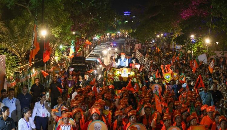 Modis-road-show-in-Bhubaneswar